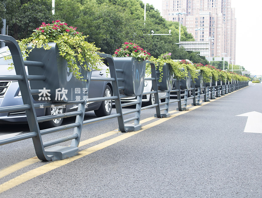 市政不銹鋼花箱質(zhì)量如何？
